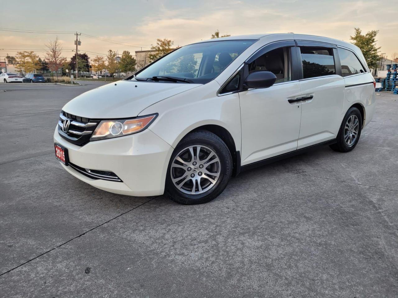 2015 Honda Odyssey DVD, Automatic,7 Passenger, 3/Y Warranty Available