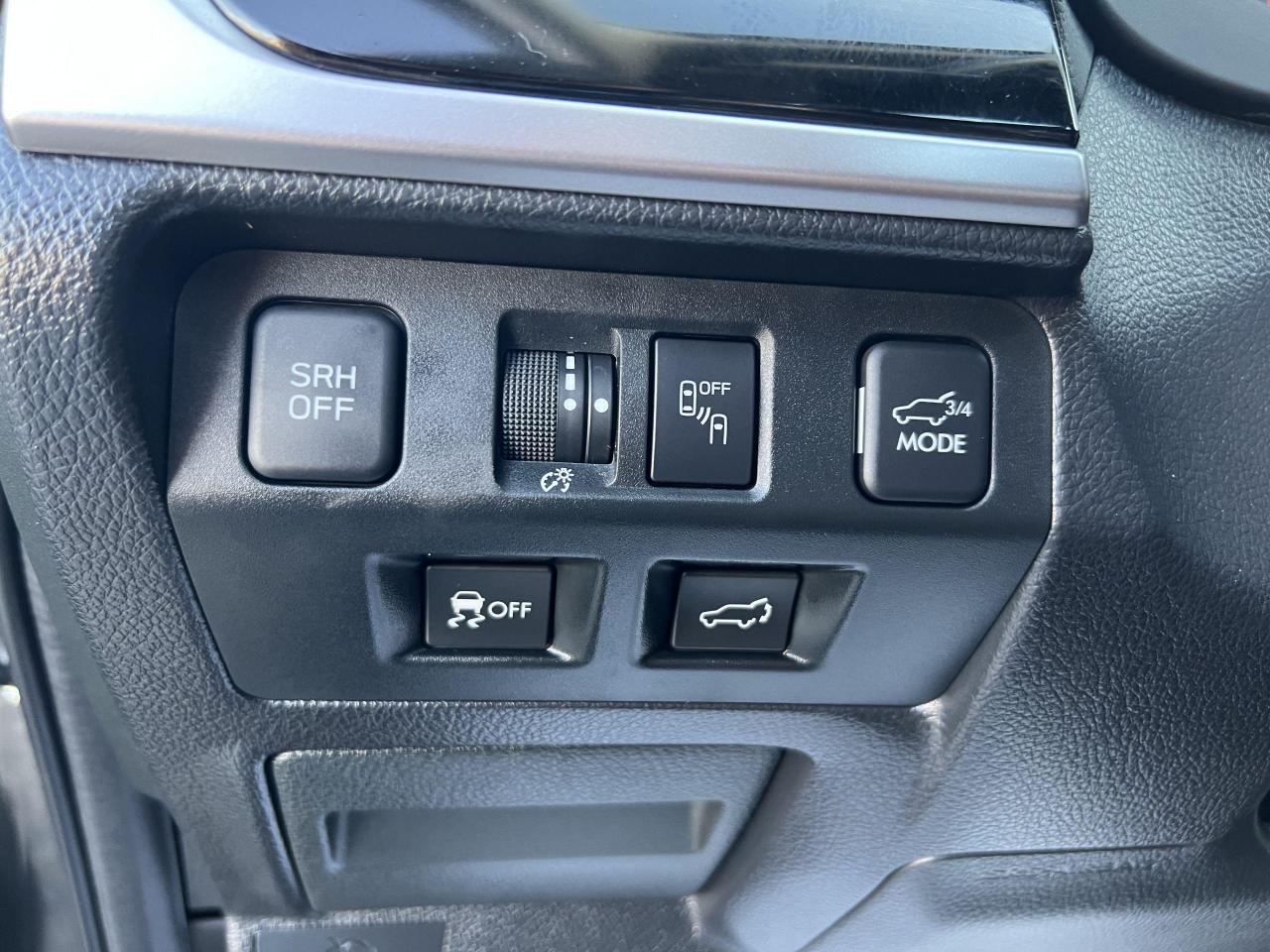 2018 Subaru Forester 2.5i Limited CVT w/EyeSight Pkg - Photo #14