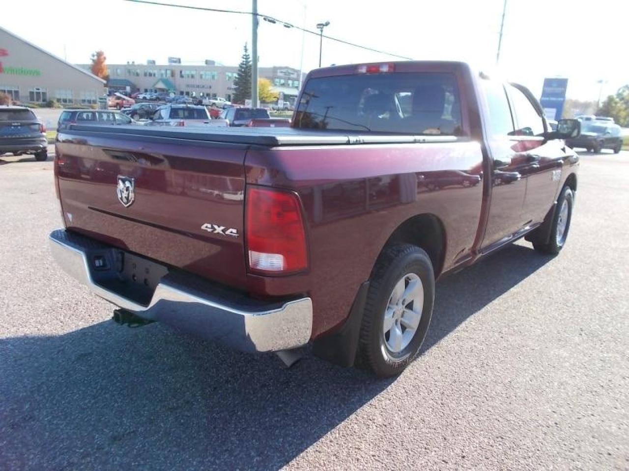 2017 RAM 1500 ST Photo3