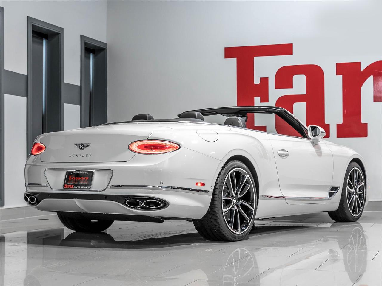 2020 Bentley Continental GT Continental GTC|Accident Free|Canadian Vehicle|Carbon Fiber Interior Trim Photo2
