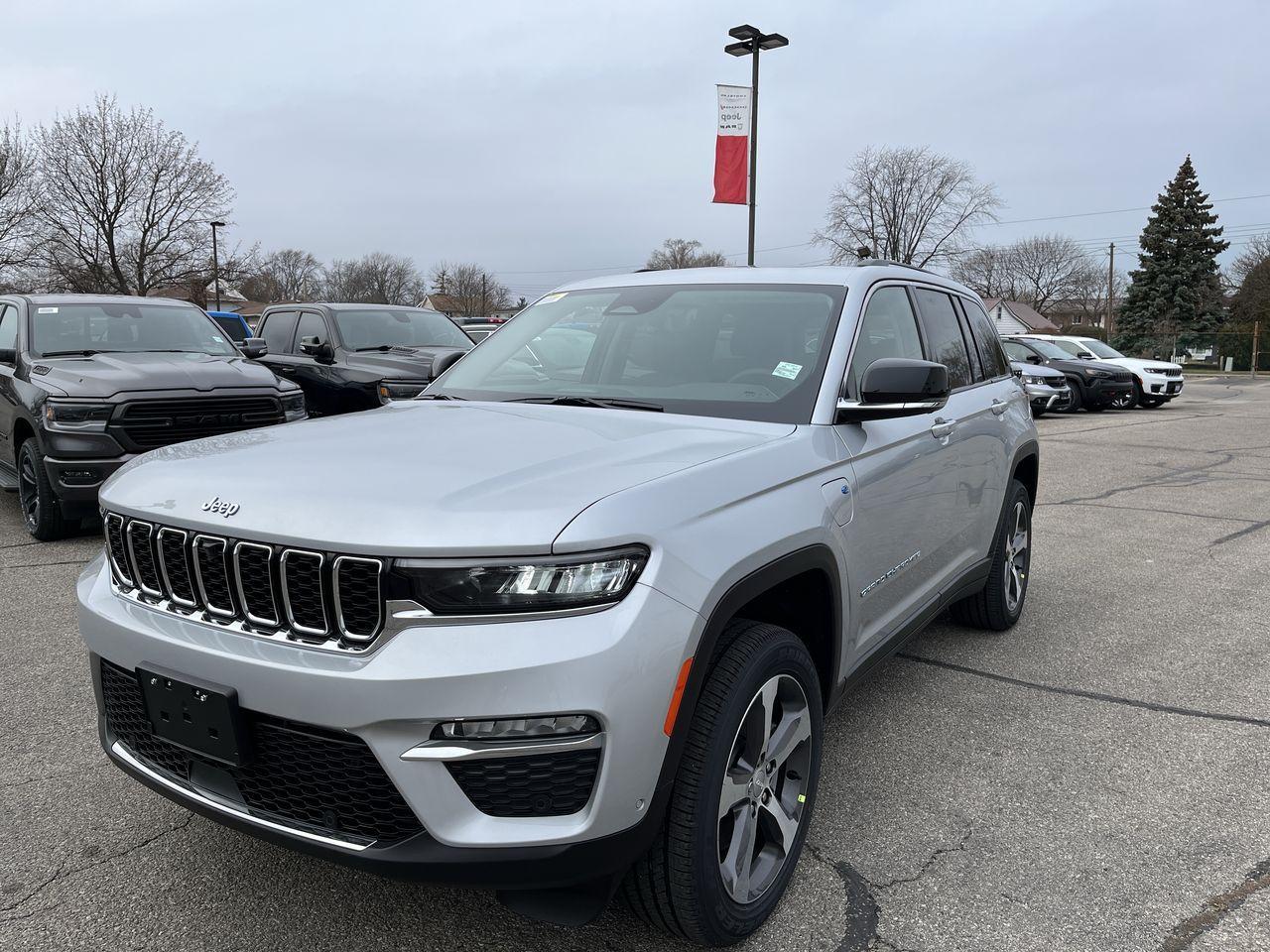 New 2022 Jeep Grand Cherokee 4XE BASE for sale in Sarnia, ON