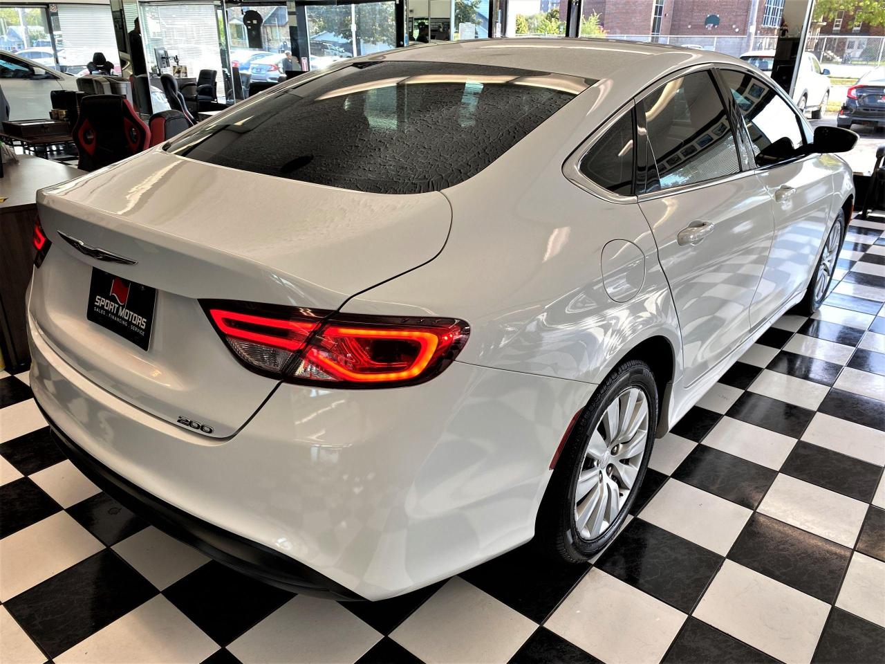 2015 Chrysler 200 LX+New Tires & Brakes+A/C+Tinted Windows - Photo #4