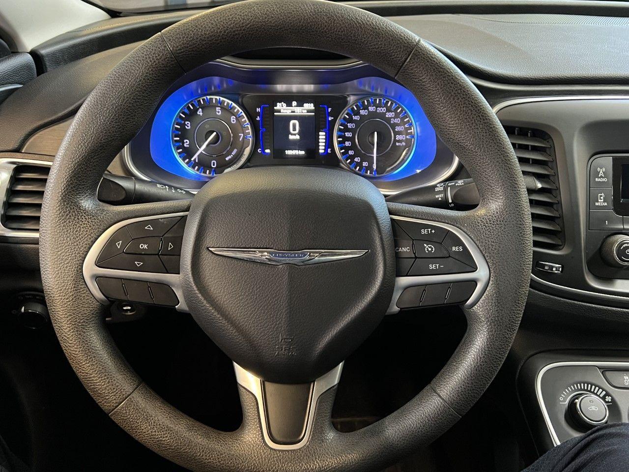 2015 Chrysler 200 LX+New Tires & Brakes+A/C+Tinted Windows - Photo #9
