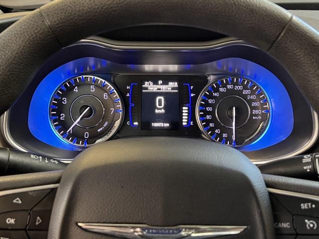 2015 Chrysler 200 LX+New Tires & Brakes+A/C+Tinted Windows Photo15