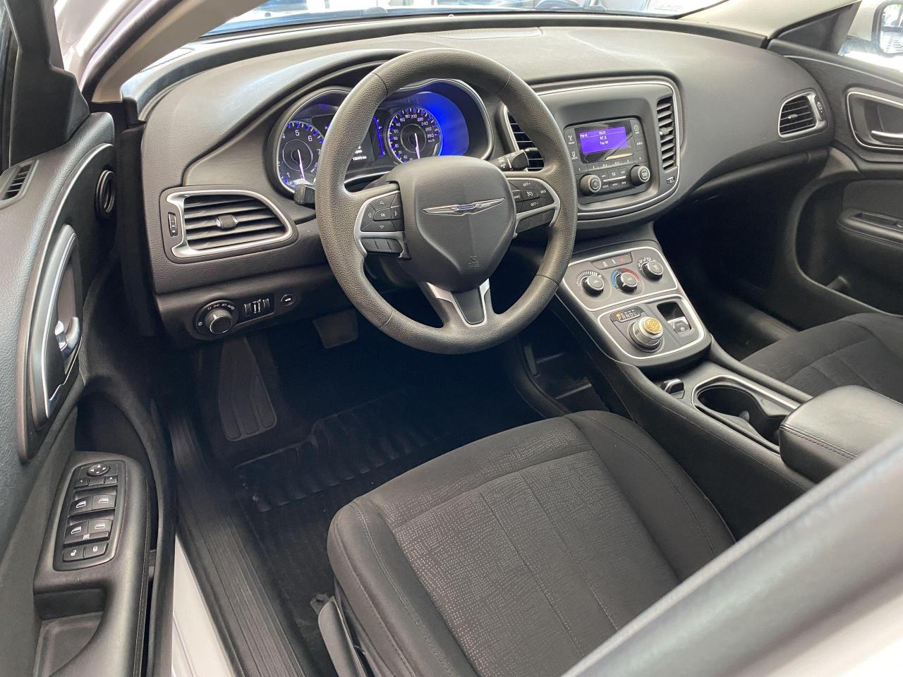 2015 Chrysler 200 LX+New Tires & Brakes+A/C+Tinted Windows - Photo #16