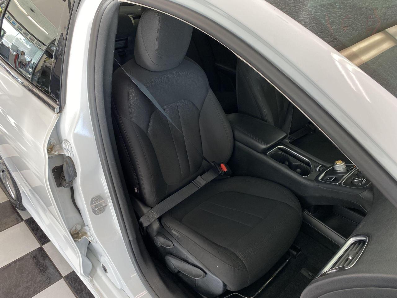 2015 Chrysler 200 LX+New Tires & Brakes+A/C+Tinted Windows - Photo #21
