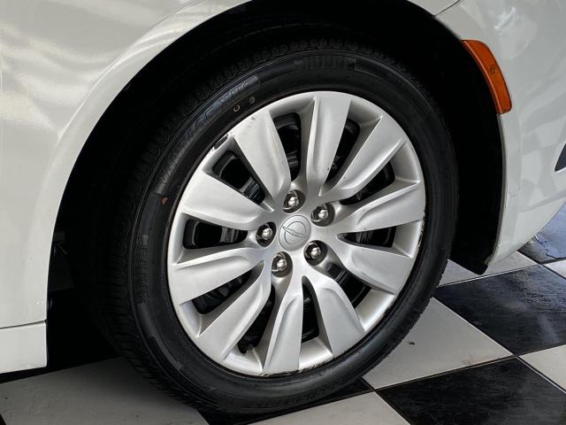 2015 Chrysler 200 LX+New Tires & Brakes+A/C+Tinted Windows Photo48