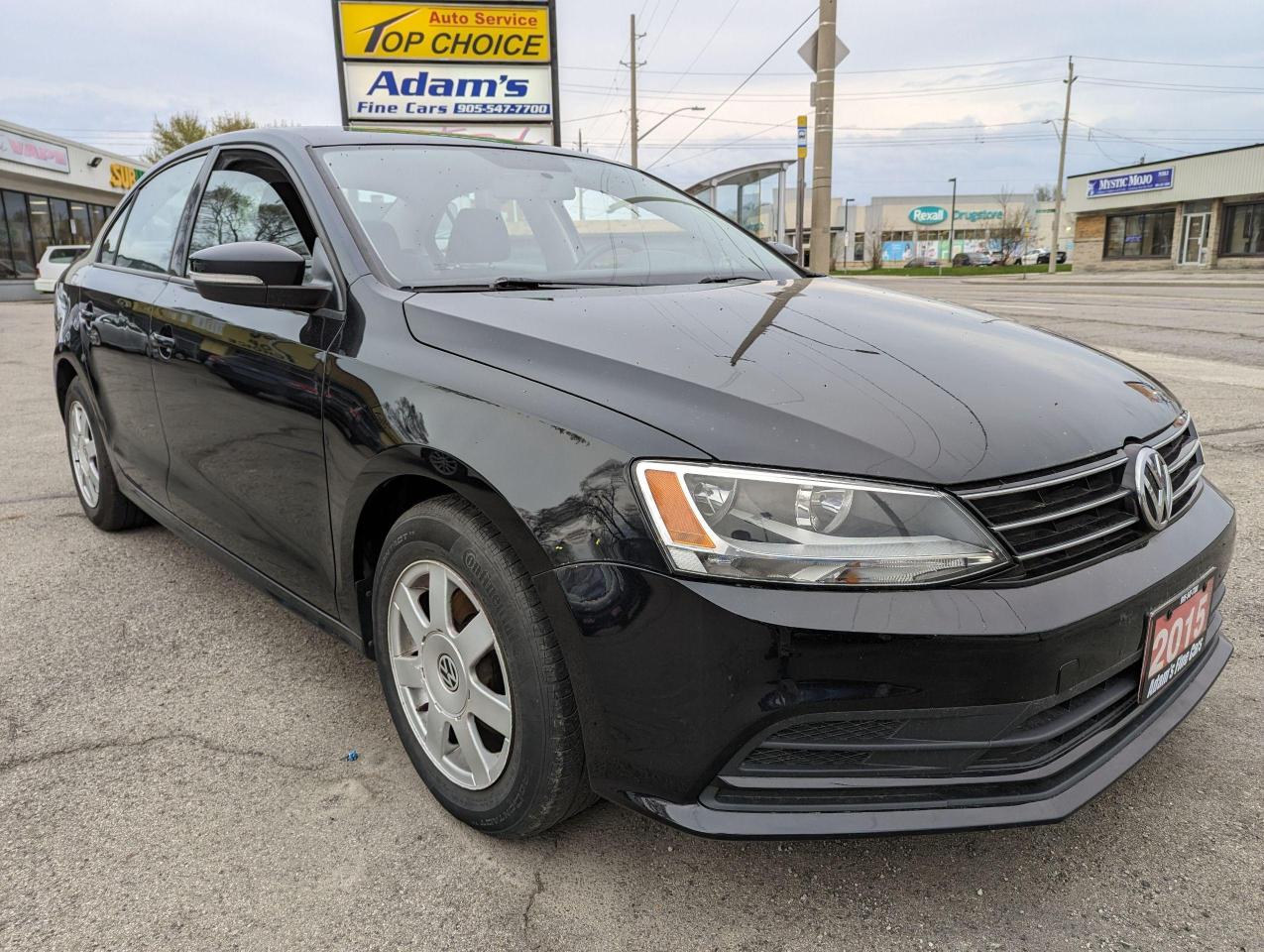 Used 2015 Volkswagen Jetta 2.0 L 4 Cylinder *Bluetooth/Runs & Drives Like New* for sale in Hamilton, ON