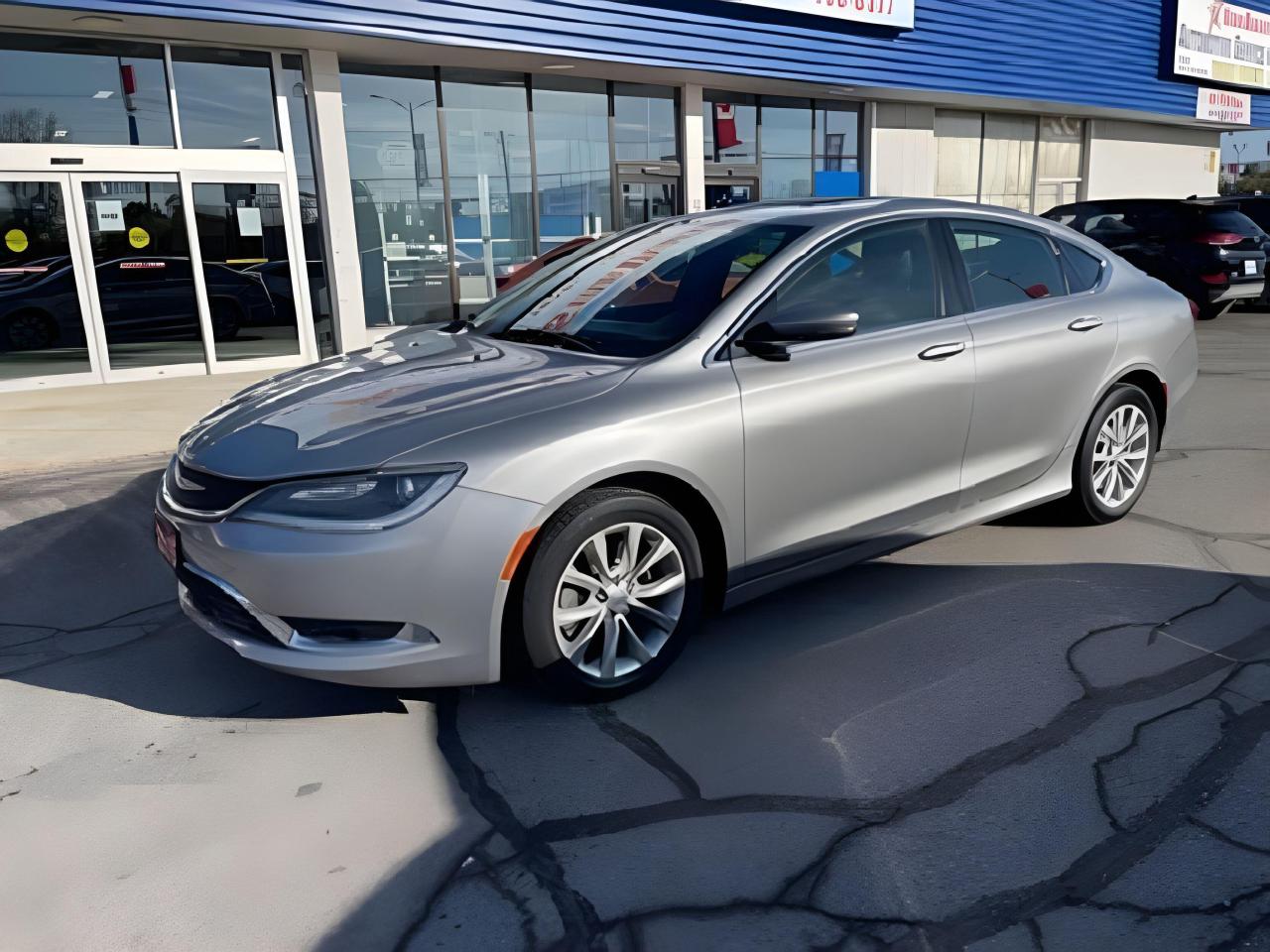 Used 2015 Chrysler 200 LEATHER SUNROOF HEATED SEATS WE FINANCE ALL CREDIT for sale in London, ON