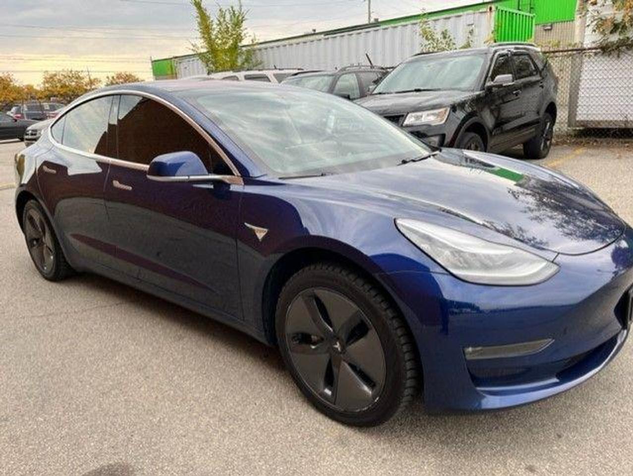 2018 Tesla Model 3 LONG RANGE/AUTOPILOT/1 OWNER/NO REPORTED ACCIDENTS Photo