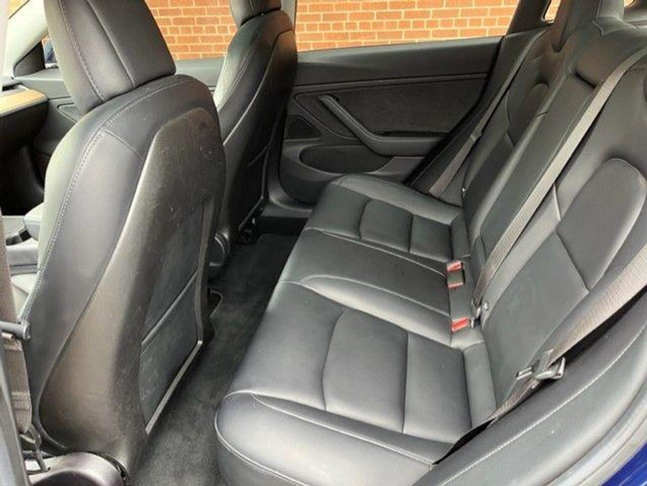 2018 Tesla Model 3 LONG RANGE/AUTOPILOT/1 OWNER/NO REPORTED ACCIDENTS Photo