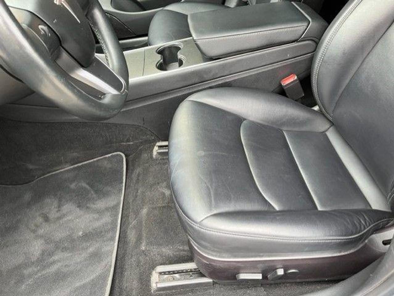 2018 Tesla Model 3 LONG RANGE/AUTOPILOT/1 OWNER/NO REPORTED ACCIDENTS Photo