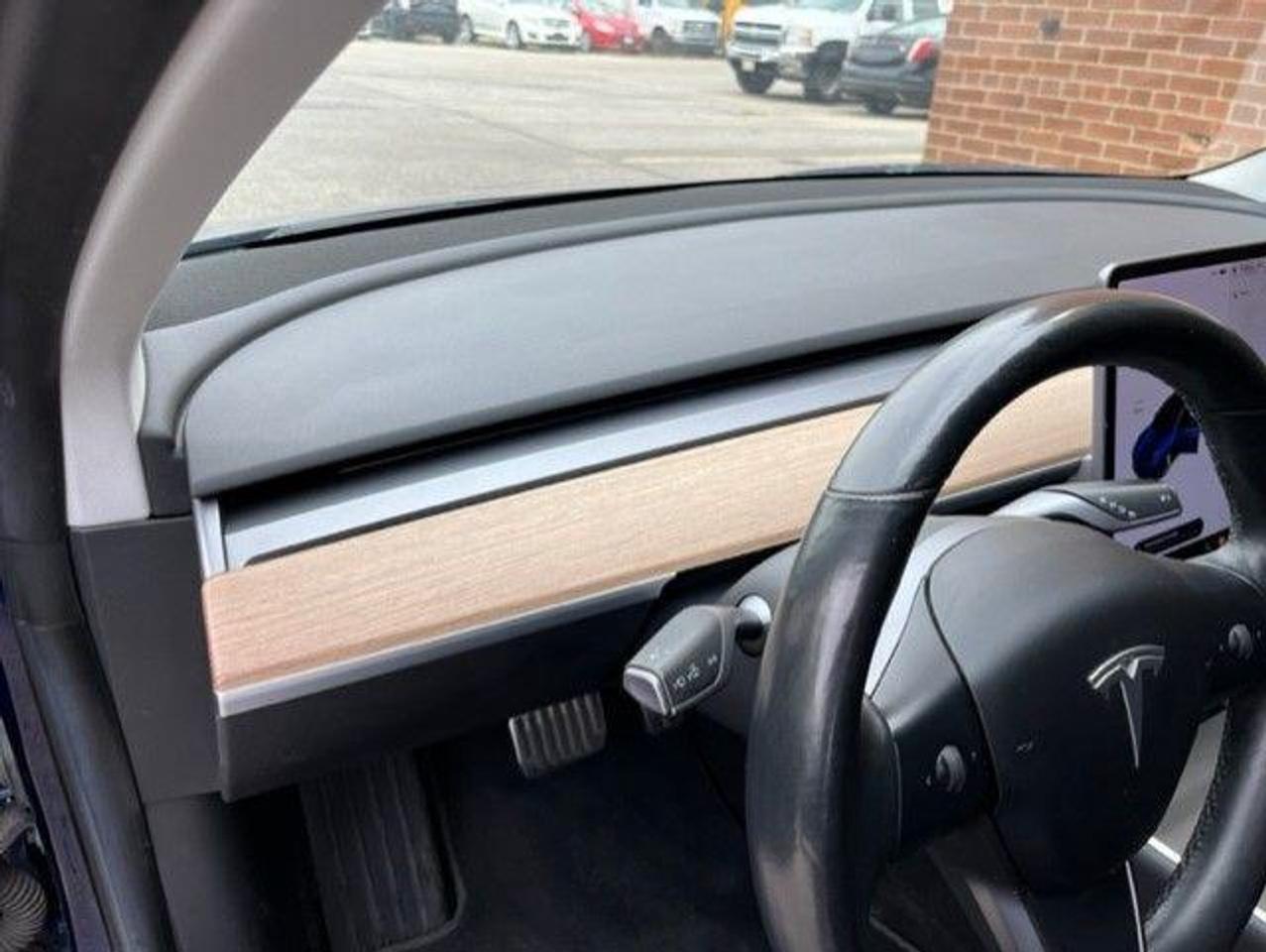 2018 Tesla Model 3 LONG RANGE/AUTOPILOT/1 OWNER/NO REPORTED ACCIDENTS Photo