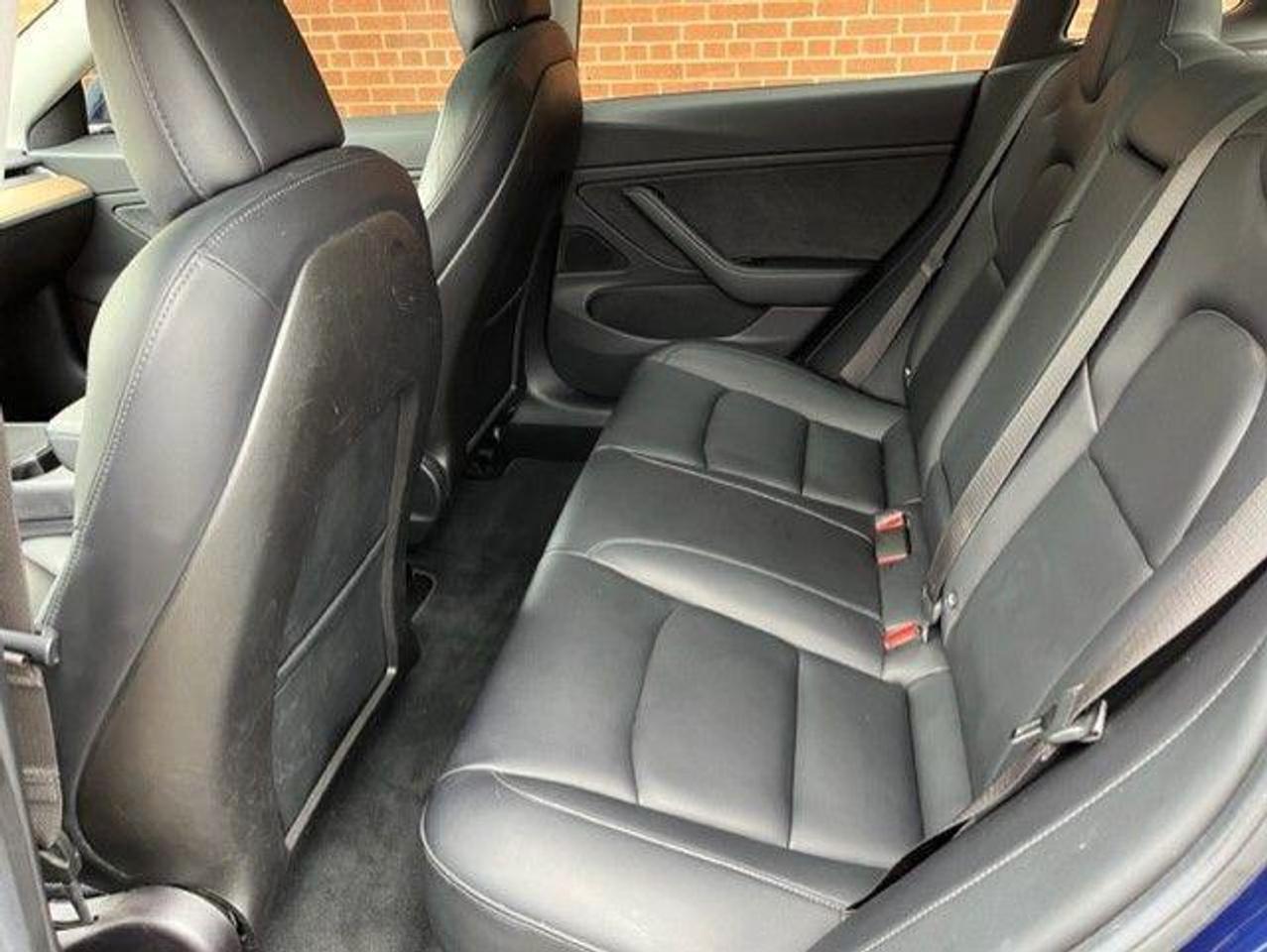 2018 Tesla Model 3 LONG RANGE/AUTOPILOT/1 OWNER/NO REPORTED ACCIDENTS Photo