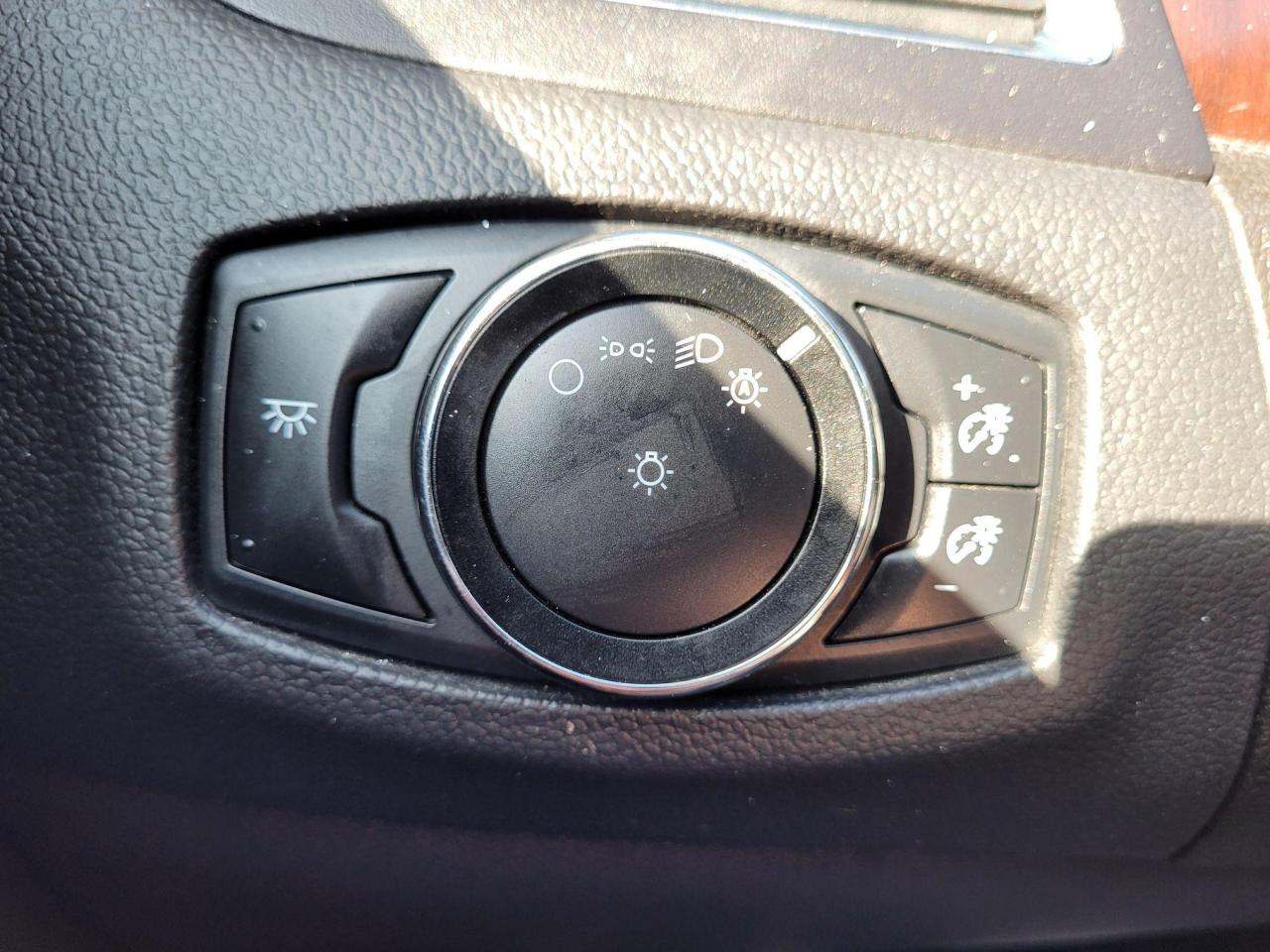 2014 Ford Edge Limited AWD Photo