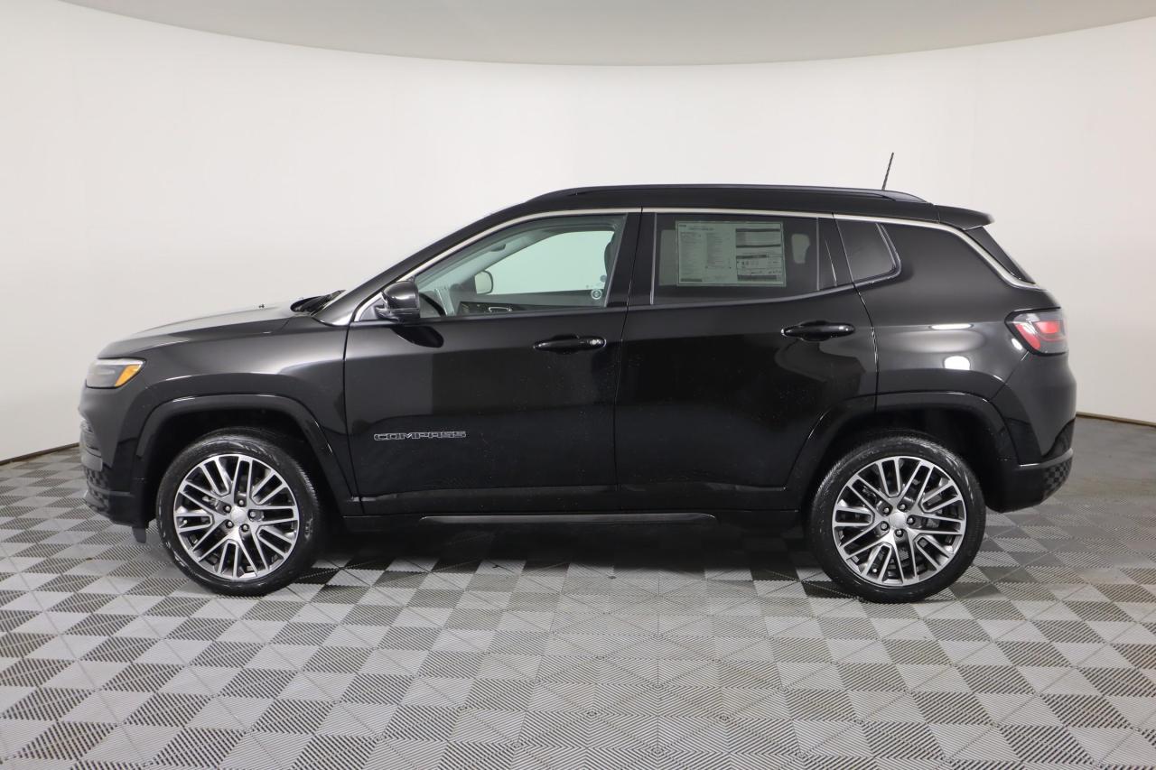 2022 Jeep Compass LIMITED Photo3