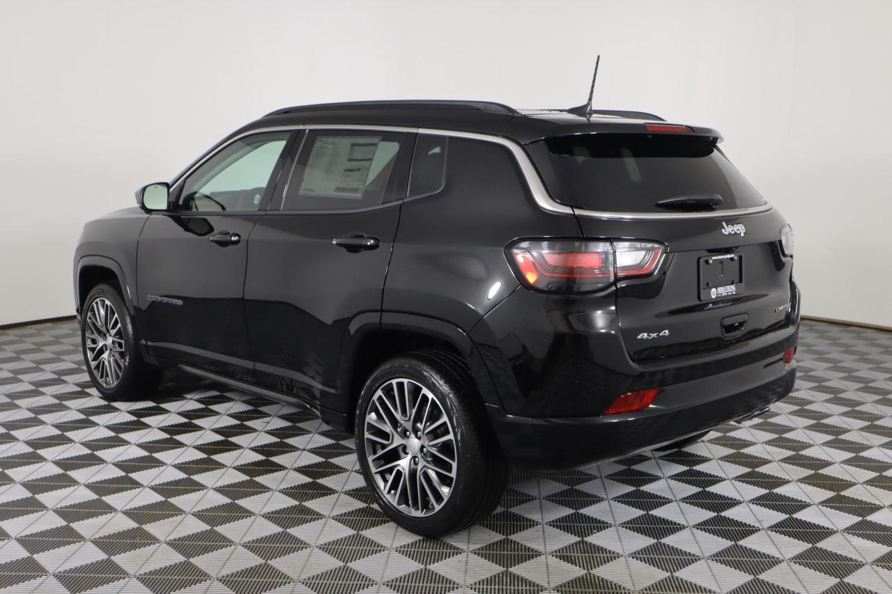 2022 Jeep Compass LIMITED Photo4