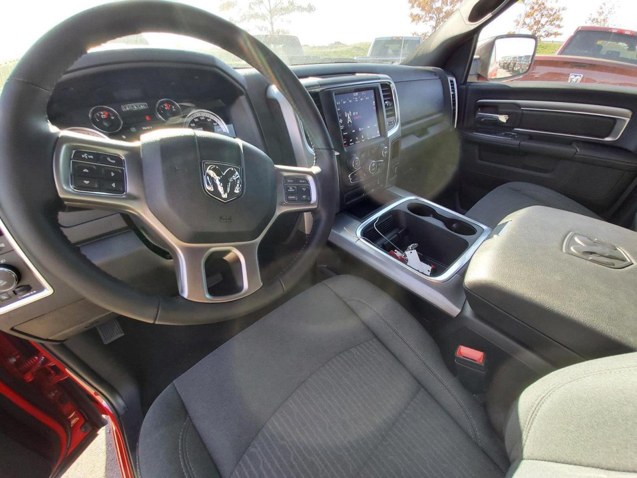 2022 RAM 1500 Classic SLT Photo3