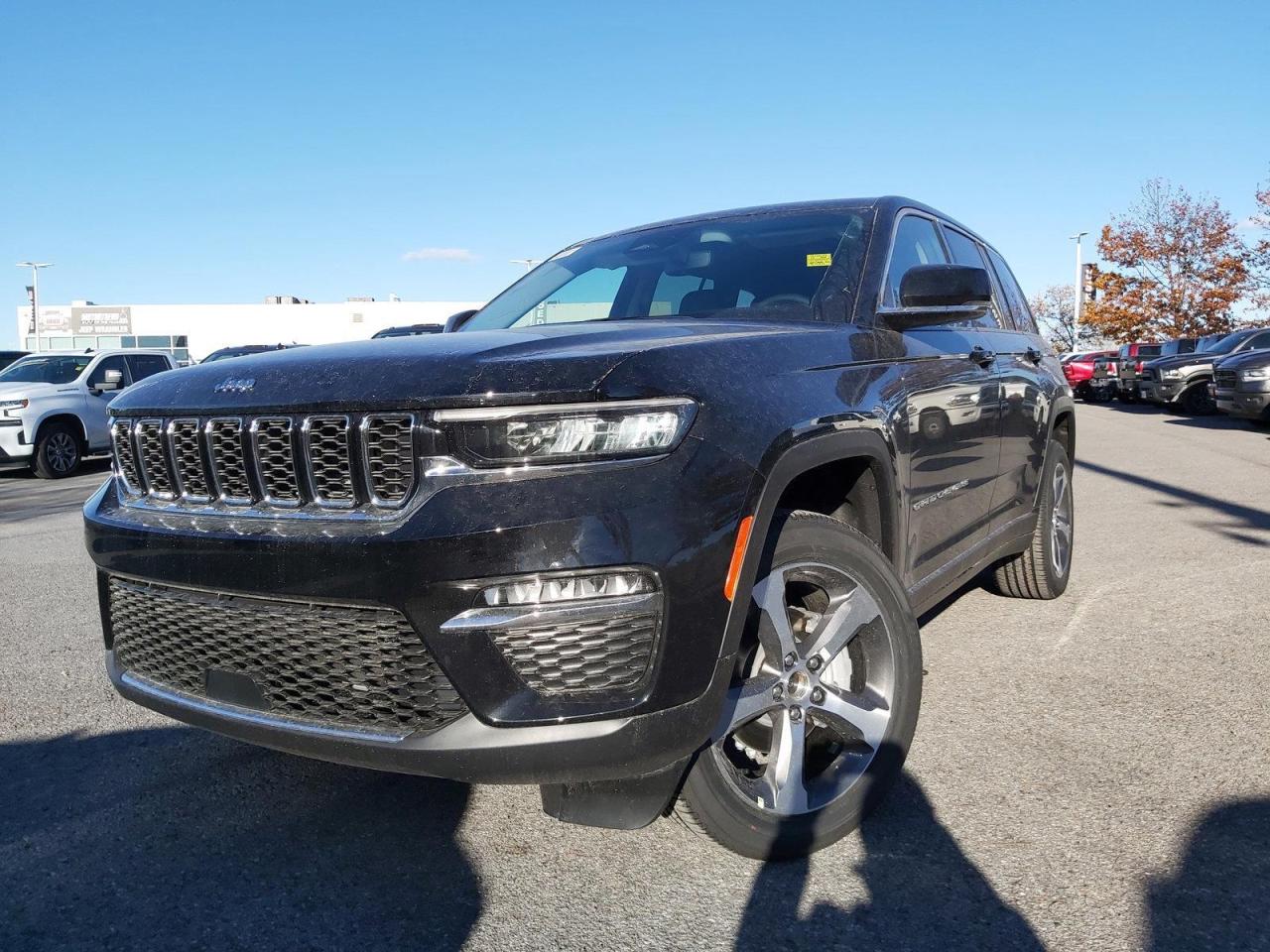 2023 Jeep Grand Cherokee Limited Photo2