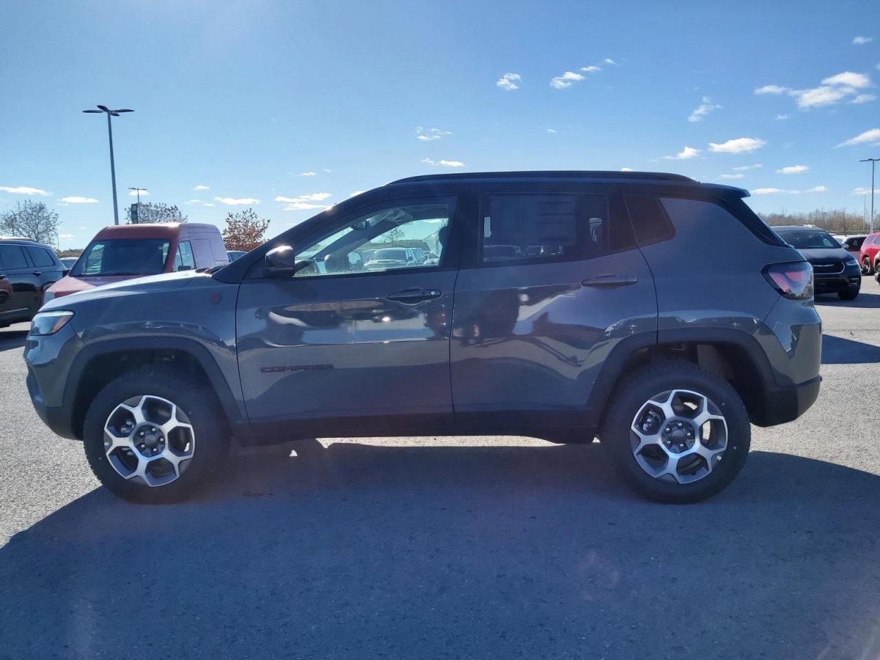 2022 Jeep Compass Trailhawk Photo3