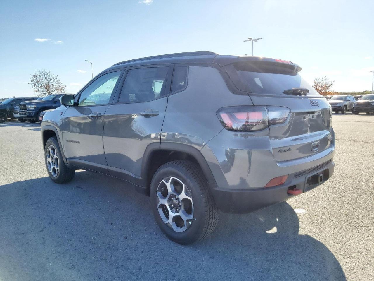 2022 Jeep Compass Trailhawk Photo4