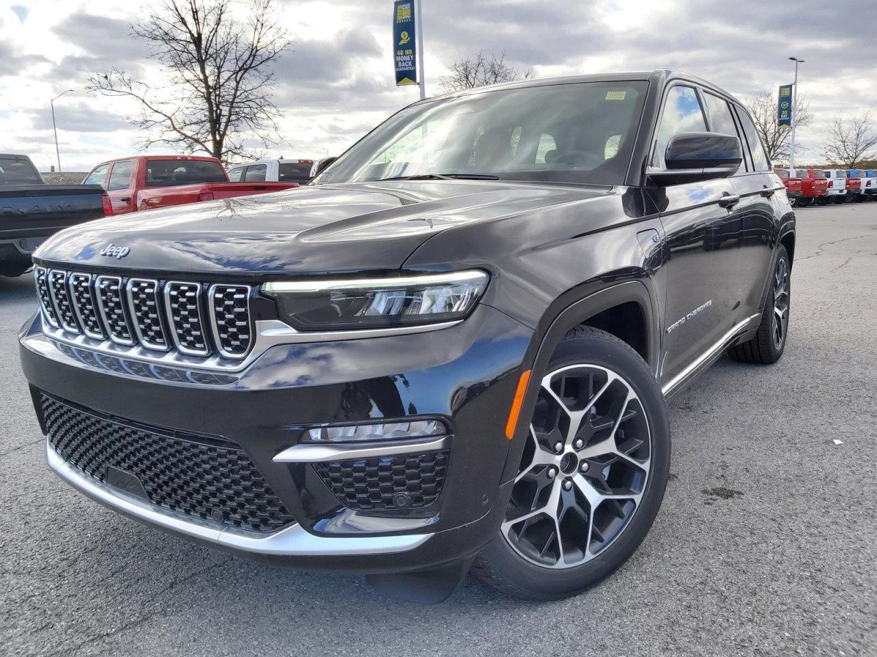 2022 Jeep Grand Cherokee 4XE SUMMIT Photo2