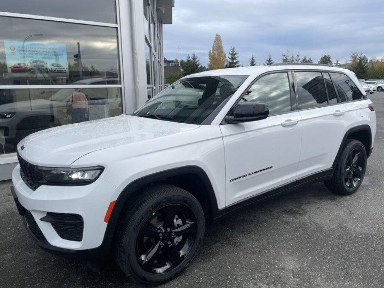New 2023 Jeep Grand Cherokee Altitude for sale in Nanaimo, BC