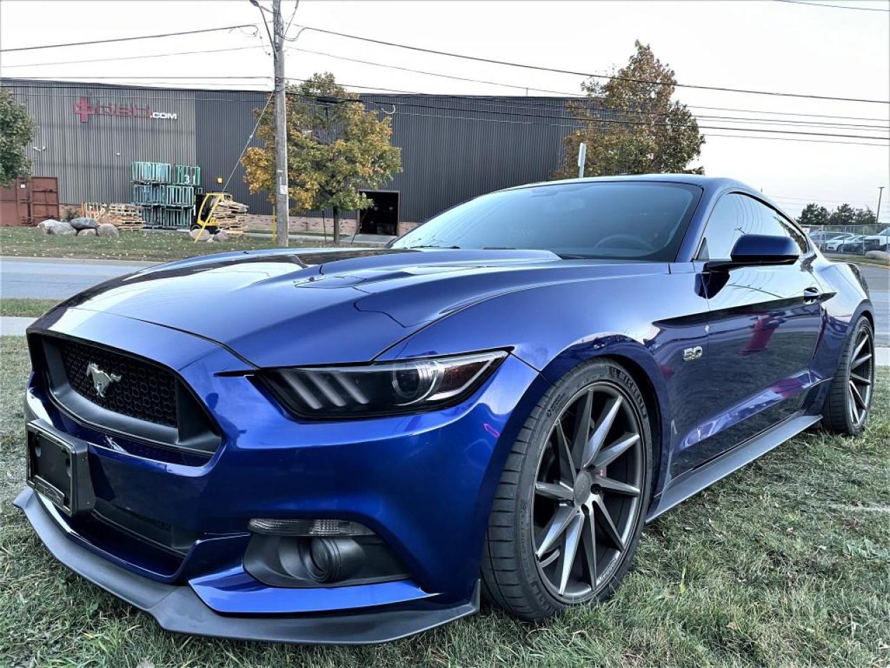 2015 Ford Mustang FASTBACK ROUSH SUPERCHARGED MANUAL V8 GT Photo2
