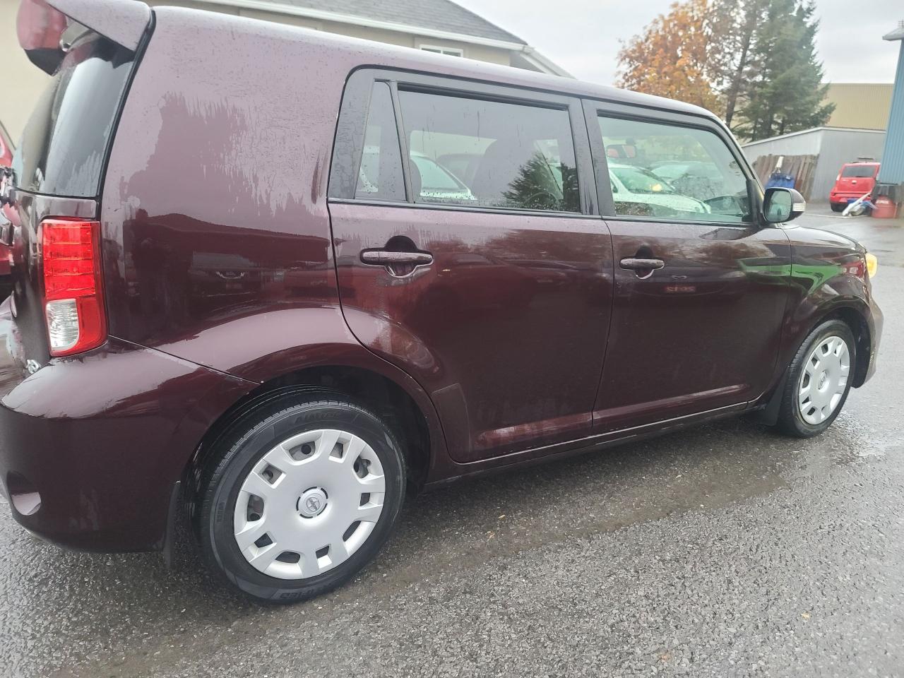 2011 Scion xB XB, ACCIDENT FREE, BLUETOOTH, POWER GROUP, 245 KM - Photo #4