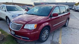 Used 2014 Chrysler Town & Country TOURING for sale in Burlington, ON