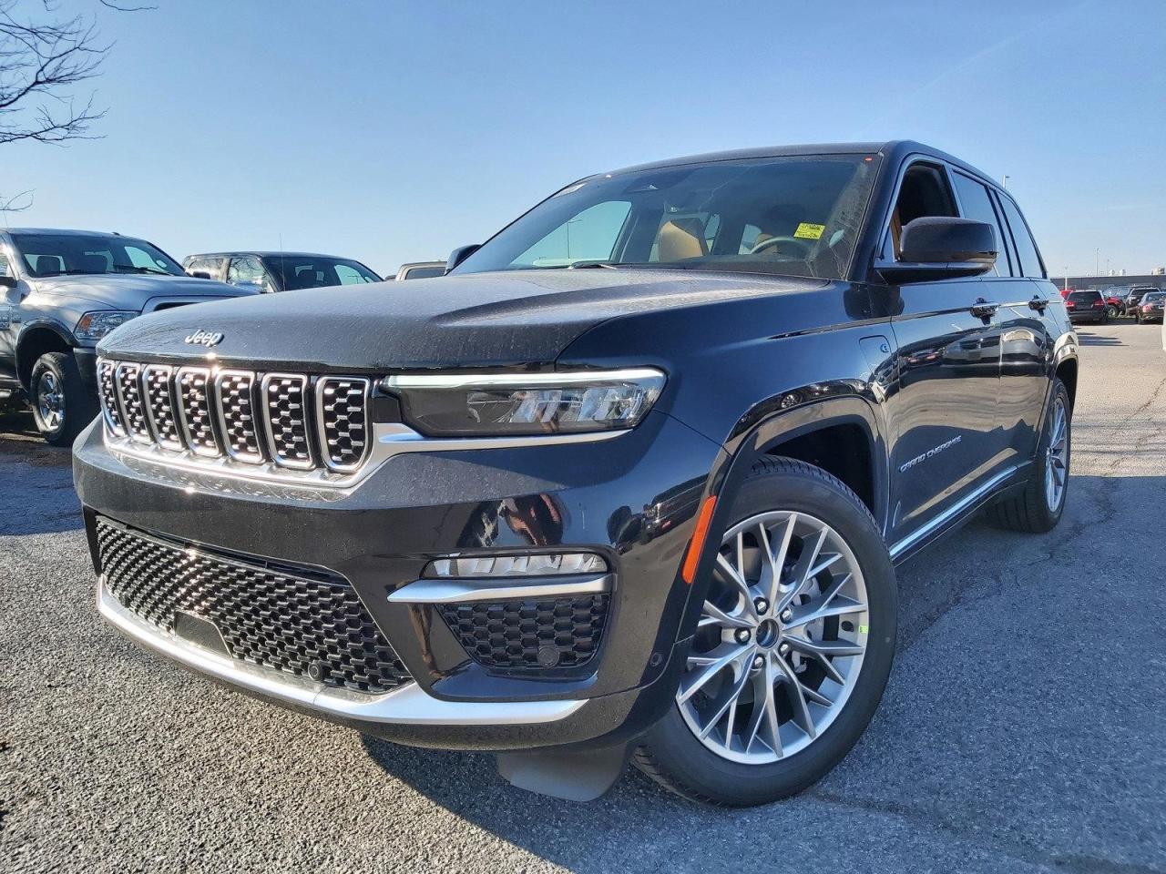 2022 Jeep Grand Cherokee 4XE SUMMIT Photo2