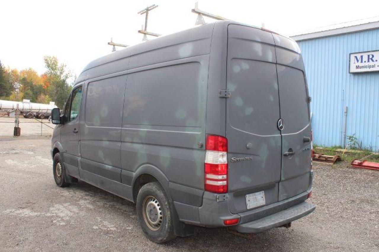 2013 Mercedes-Benz Sprinter  Photo2