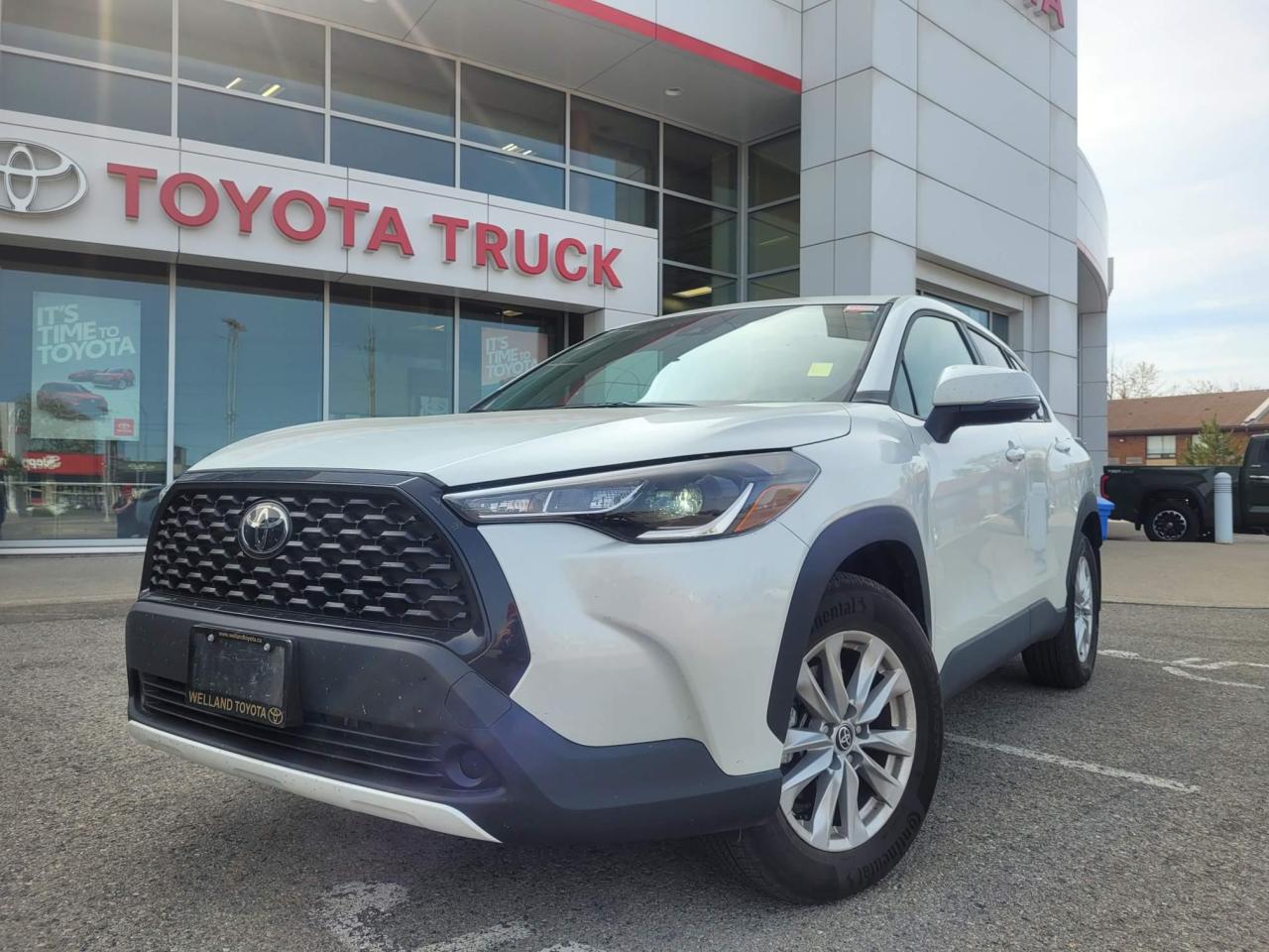 Used 2022 Toyota Corolla Cross LE for sale in Welland, ON