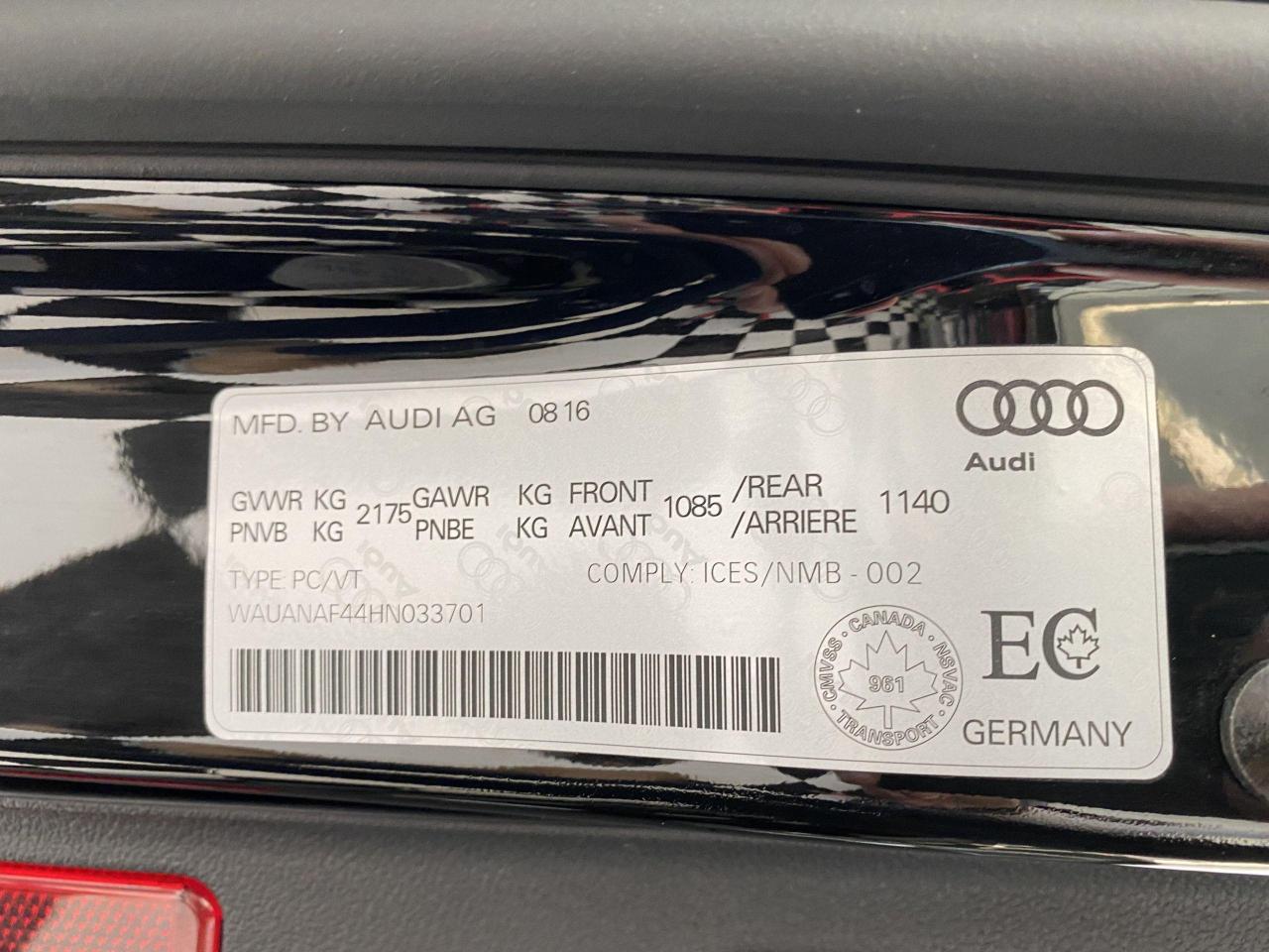2017 Audi A4 Quattro+Audi Pre Sense+ApplePlay+Clean Carfax - Photo #41