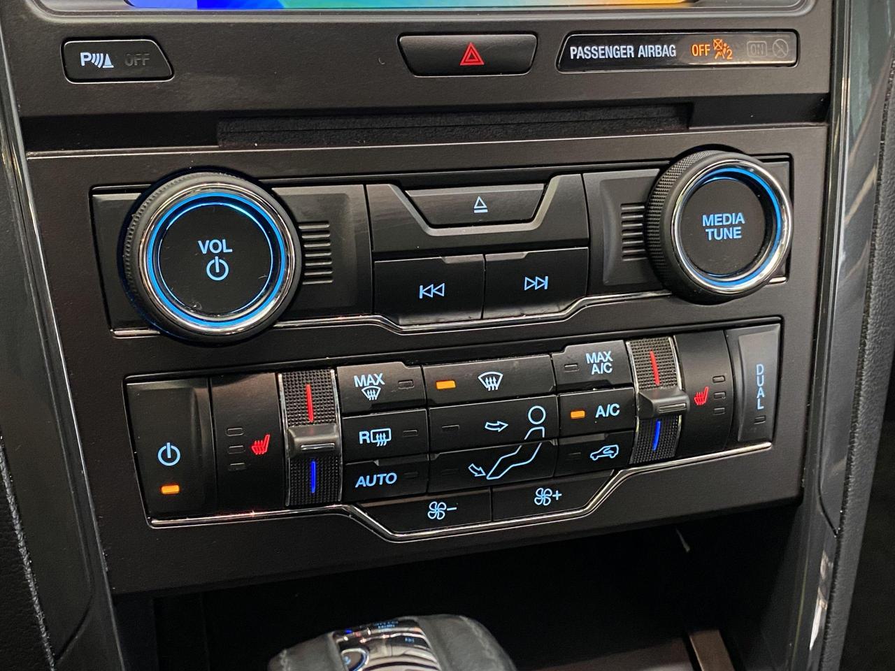 2018 Ford Explorer XLT AWD+New Tires+Pano Roof+7 PASS+CLEAN CARFAX Photo100