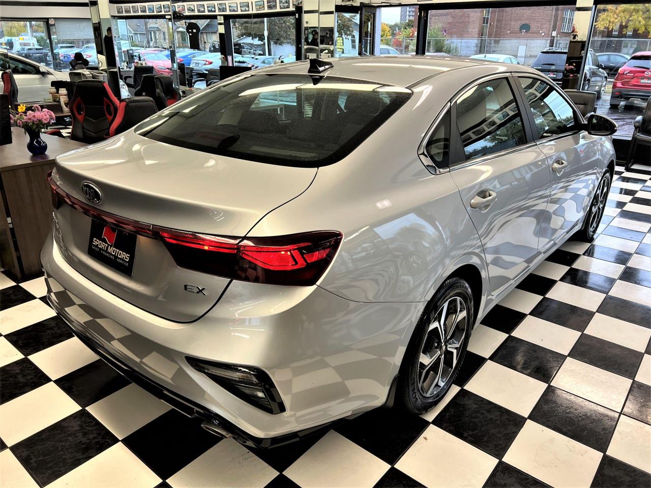 2020 Kia Forte EX+Alloys+LaneKeep+BlindSpot+ApplePlay+CleanCarfax - Photo #4