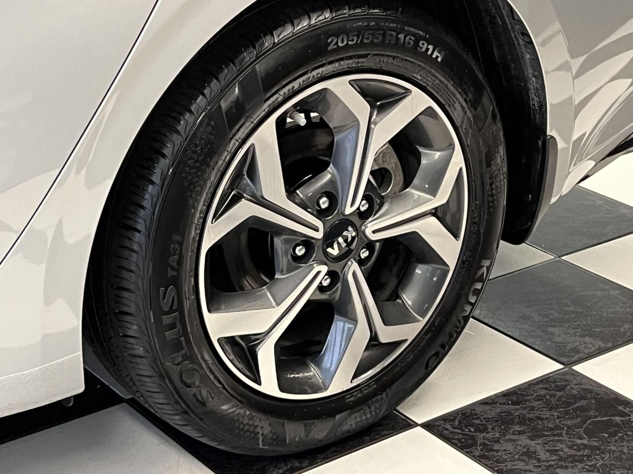 2020 Kia Forte EX+Alloys+LaneKeep+BlindSpot+ApplePlay+CleanCarfax - Photo #49