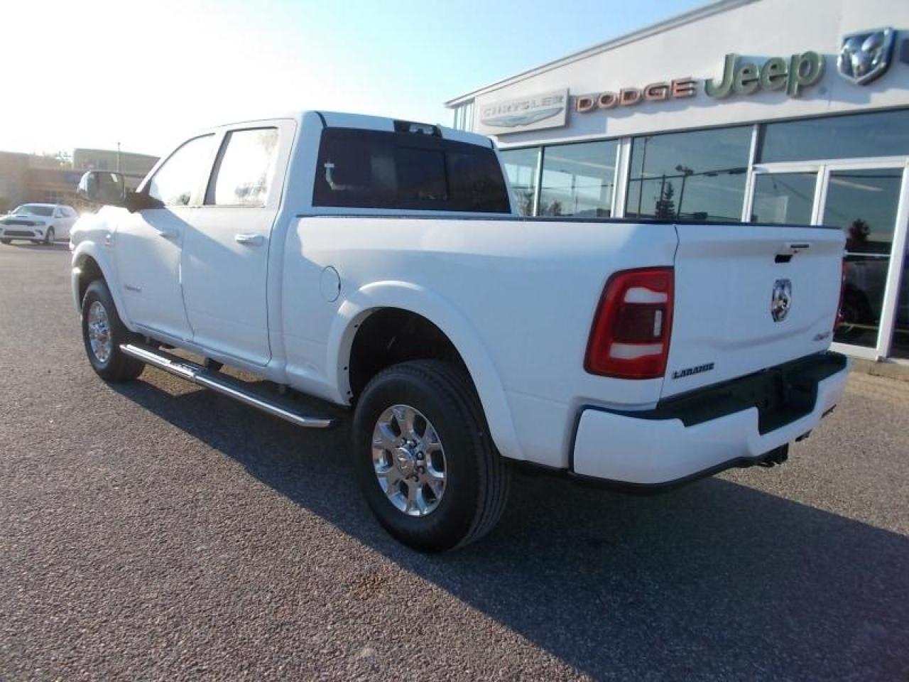 2022 RAM 3500 Laramie Photo4