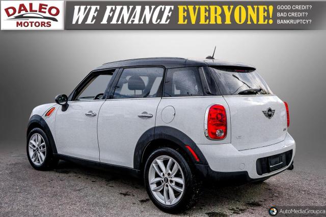 2011 MINI Cooper Countryman 6 spd / PANOROOF / H. SEATS / LEATHER Photo4