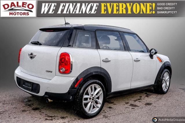 2011 MINI Cooper Countryman 6 spd / PANOROOF / H. SEATS / LEATHER Photo7