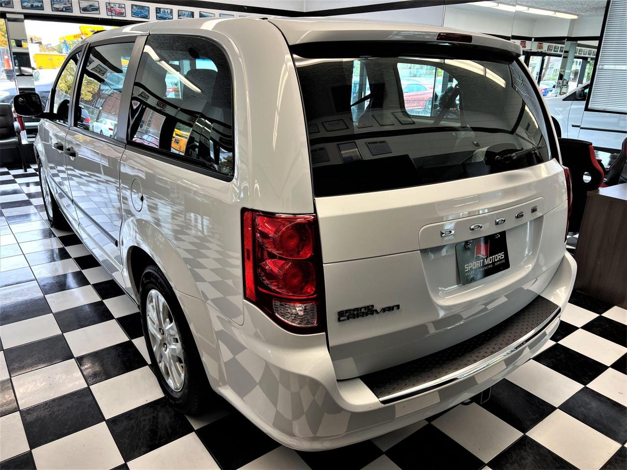 2017 Dodge Grand Caravan CVP+Cruise Control+A/C+ACCIDENT FREE - Photo #2