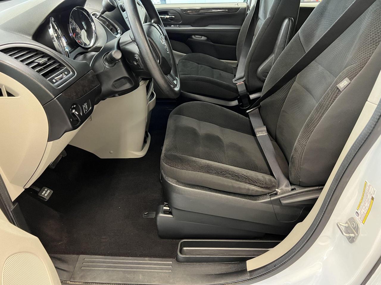 2017 Dodge Grand Caravan CVP+Cruise Control+A/C+ACCIDENT FREE Photo16