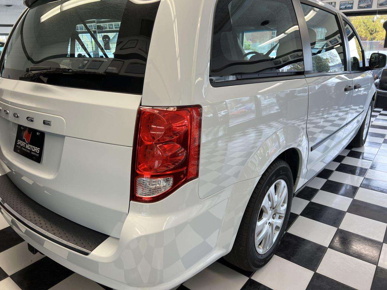 2017 Dodge Grand Caravan CVP+Cruise Control+A/C+ACCIDENT FREE - Photo #37