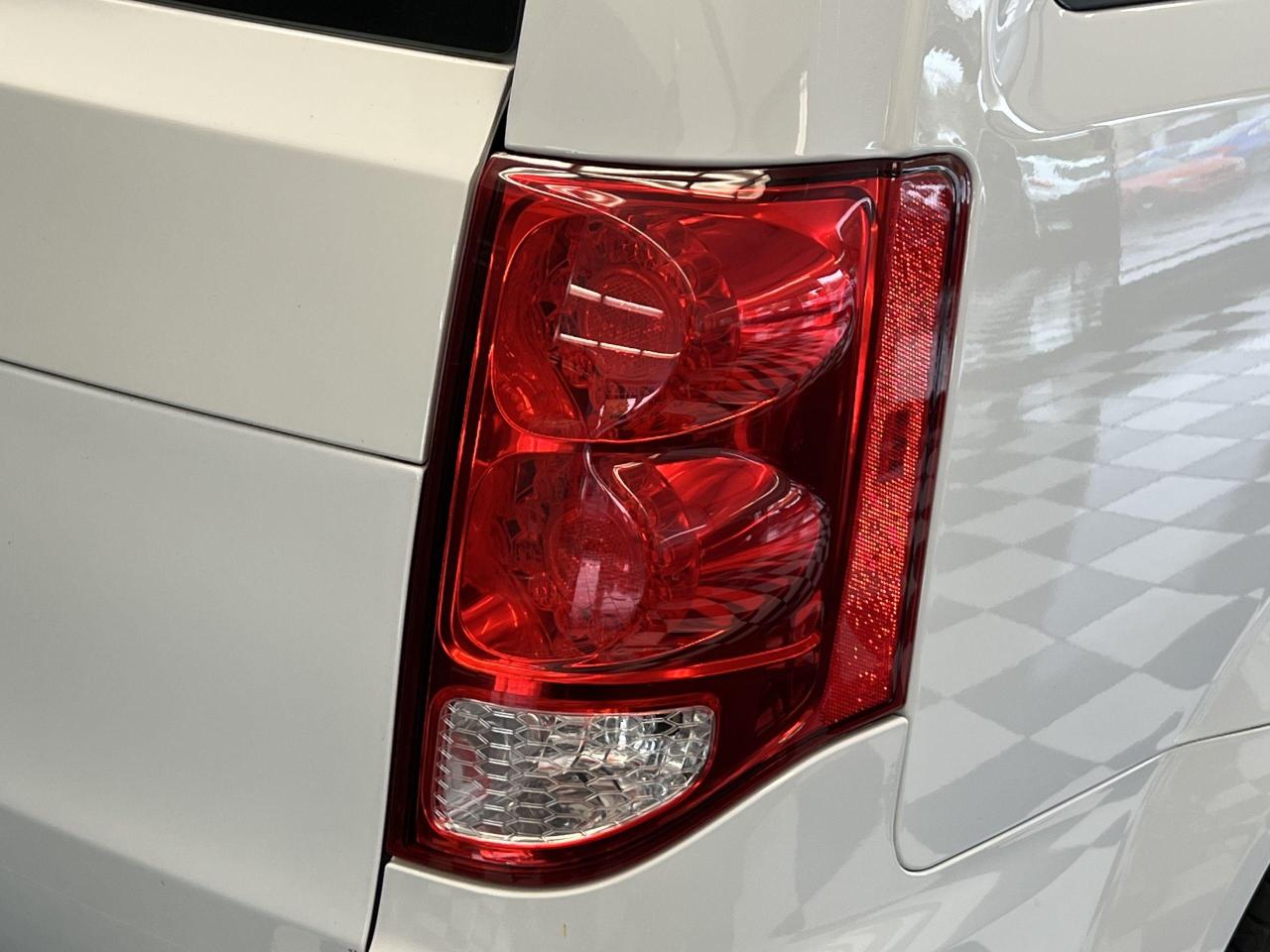 2017 Dodge Grand Caravan CVP+Cruise Control+A/C+ACCIDENT FREE - Photo #48