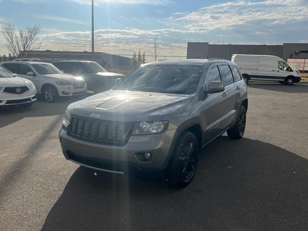 Used 2012 Jeep Grand Cherokee 4WD 4dr Altitude  | $0 DOWN - EVERYONE APPROVED!! for sale in Calgary, AB