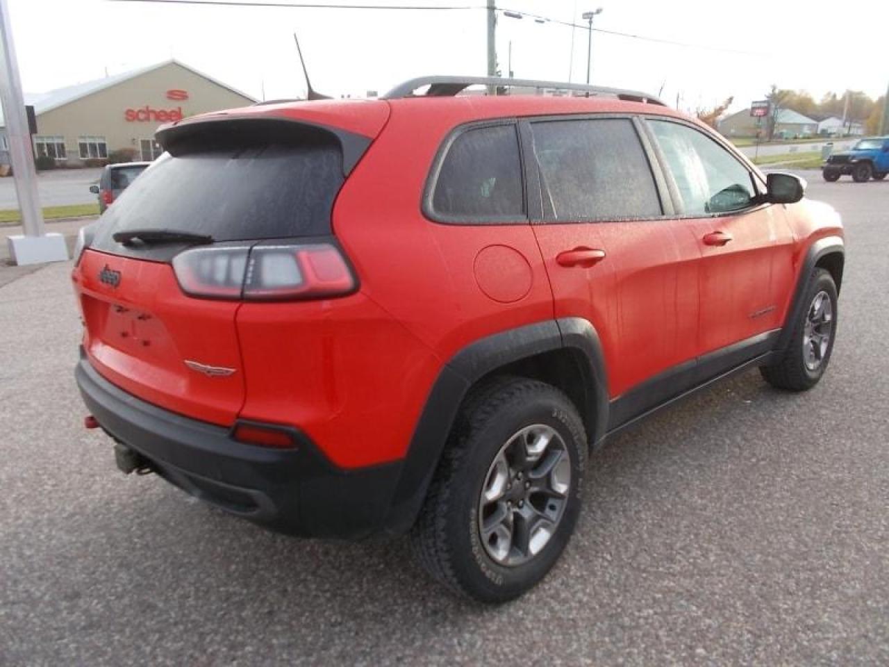 2019 Jeep Cherokee Trailhawk 4X4 Photo3
