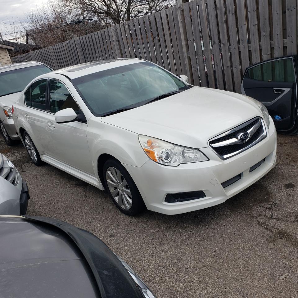 2011 Subaru Legacy 2.5i w/Limited & Nav Pkg - Photo #15