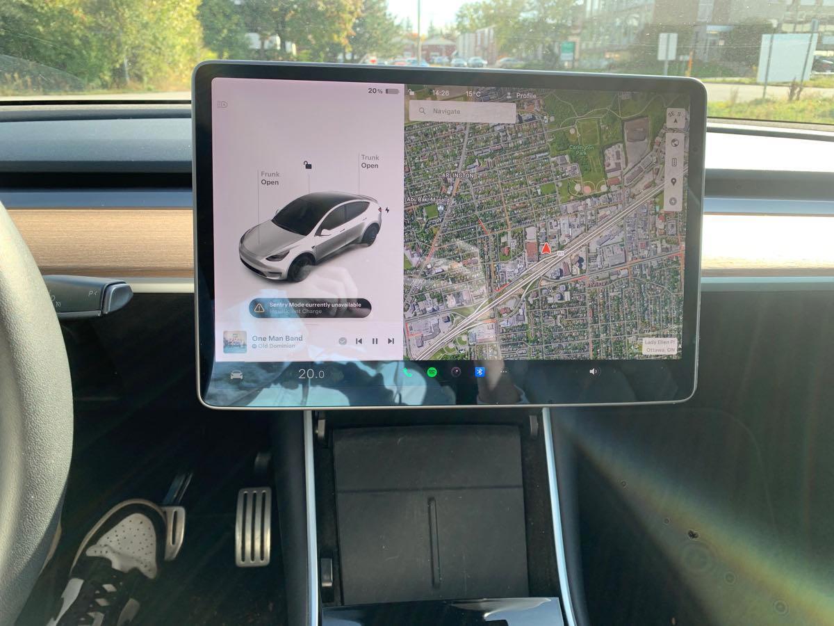 2020 Tesla Model Y Performance No accidents, low finance rate - Photo #9