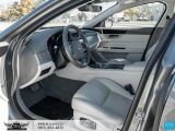 2019 Jaguar XF Prestige, BackUpCam, Navi, SunRoof, NoAccident, ParkingDistCont, OnStar, Sensor Photo45