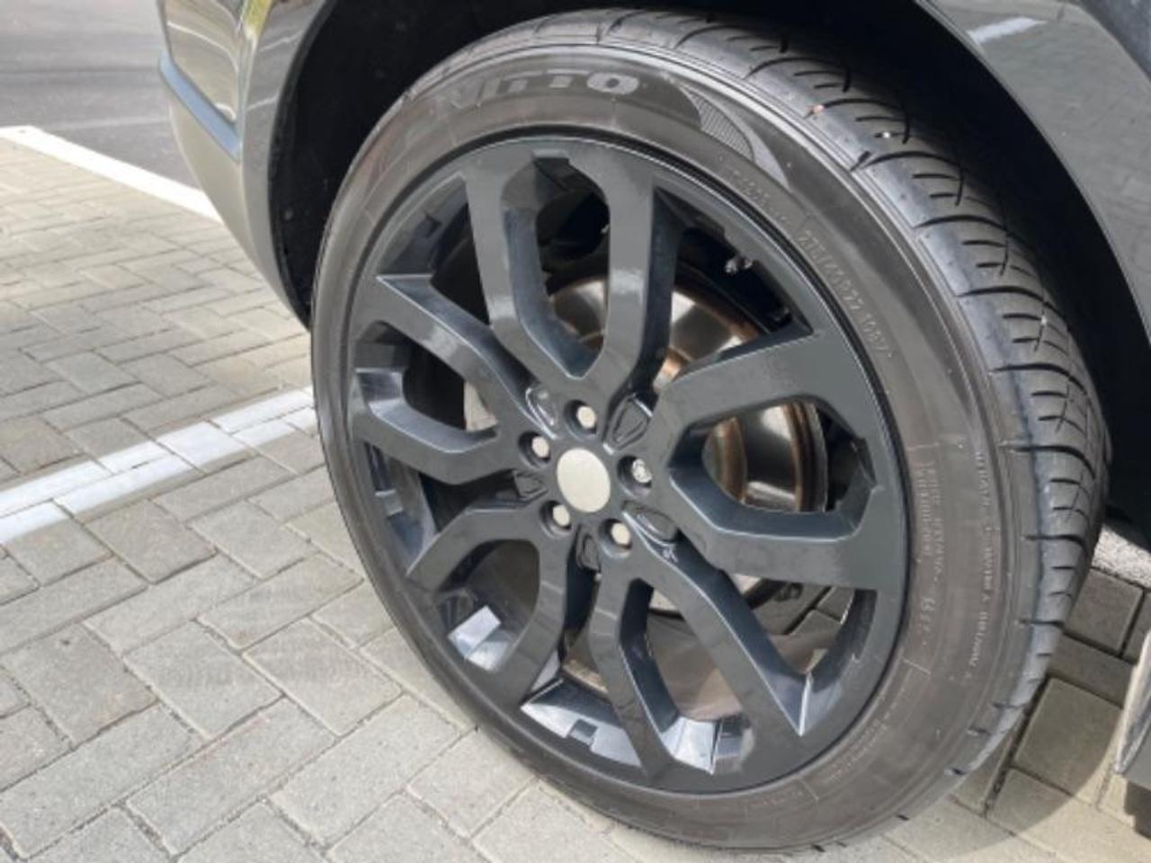 2015 Land Rover Range Rover Sport 4WD 4dr V6 HSE Photo